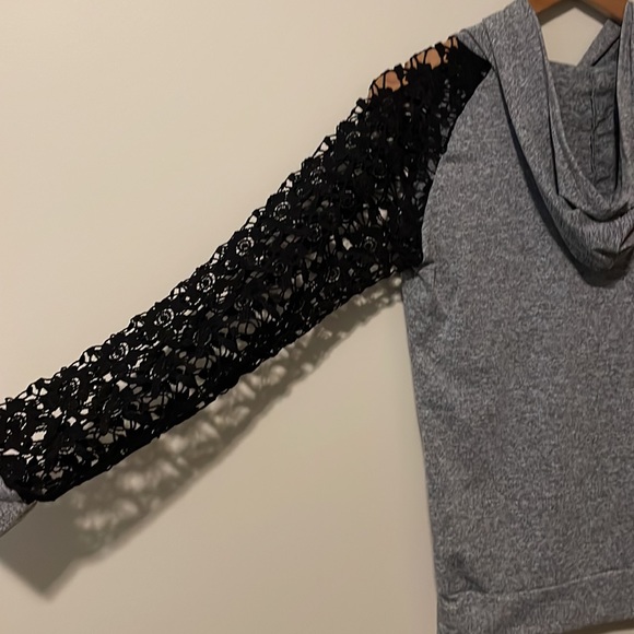 Unbranded, Knit Sleeved Hoodie, small - Picture 3 of 7